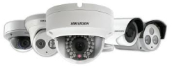 CCTV Hikvision تستخدم كابلات لنقل الصور والفيديو وتعد مثالية للمشاريع الصغيرة أو المتوسطة التي تحتاج إلى عدد محدود من الكاميرات (حتى 32 كاميرا).  في ناجح جروب نقدم لك حلولًا متكاملة لأمانك عبر مجموعة من كاميرات المراقبة الحديثة بأعلى التقنيات والجودة، لتلبية كافة احتياجاتك. سواء كنت بحاجة لمراقبة المنزل ، الشركة ، أو الأماكن العامة ، كاميراتنا توفر لك الأمان الأمثل في أي بيئة. تتميز كاميراتنا بـ: جودة عالية للصورة: صور واضحة ودقيقة حتى في الإضاءة المنخفضة، مما يضمن مراقبة فعّالة في جميع الظروف.  أنظمة متطورة: تشمل كاميرات IP، CCTV، وكاميرات PTZ التي تمنحك مرونة كبيرة في الاستخدام مع التحكم عن بُعد.  تصميمات مقاومة للظروف الجوية: كاميراتنا الخارجية تتمتع بتقنيات مقاومة للماء والغبار، مما يجعلها مثالية للاستخدام في الأماكن المكشوفة.  استخدامات متعددة: مع كاميراتنا، يمكنك مراقبة أي مكان بأداء استثنائي. كاميرا مراقبه